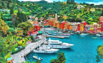  İtalya'nın ünlü sahil kasabası Portofino'da kent merkezinde mayo ile dolaşmak ve içki içmek yasaklandı
